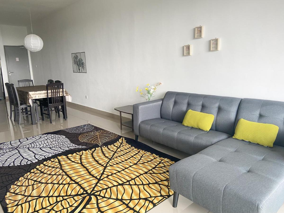 Relax Bear Homestay Танах-Рата Экстерьер фото