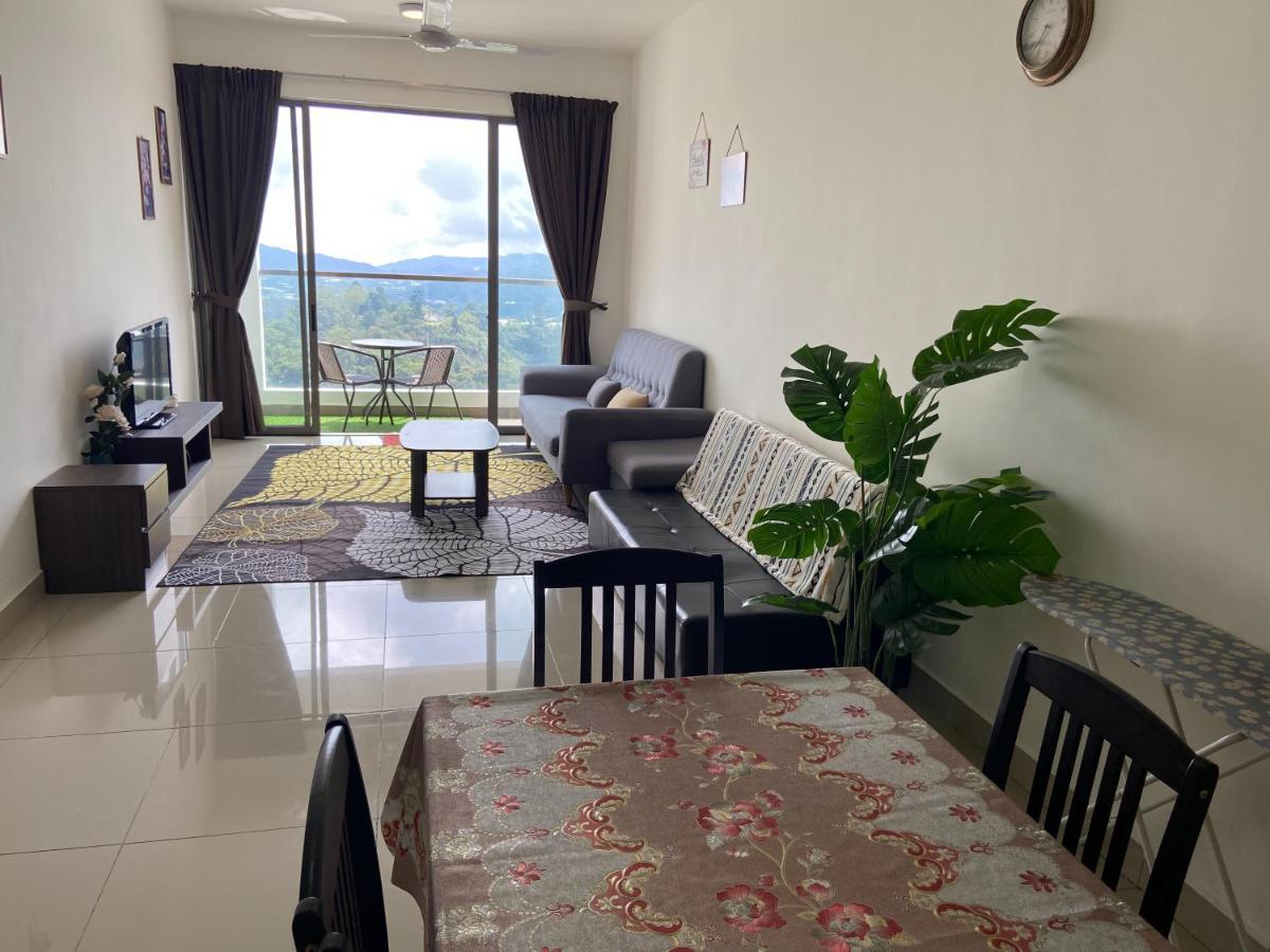 Relax Bear Homestay Танах-Рата Экстерьер фото