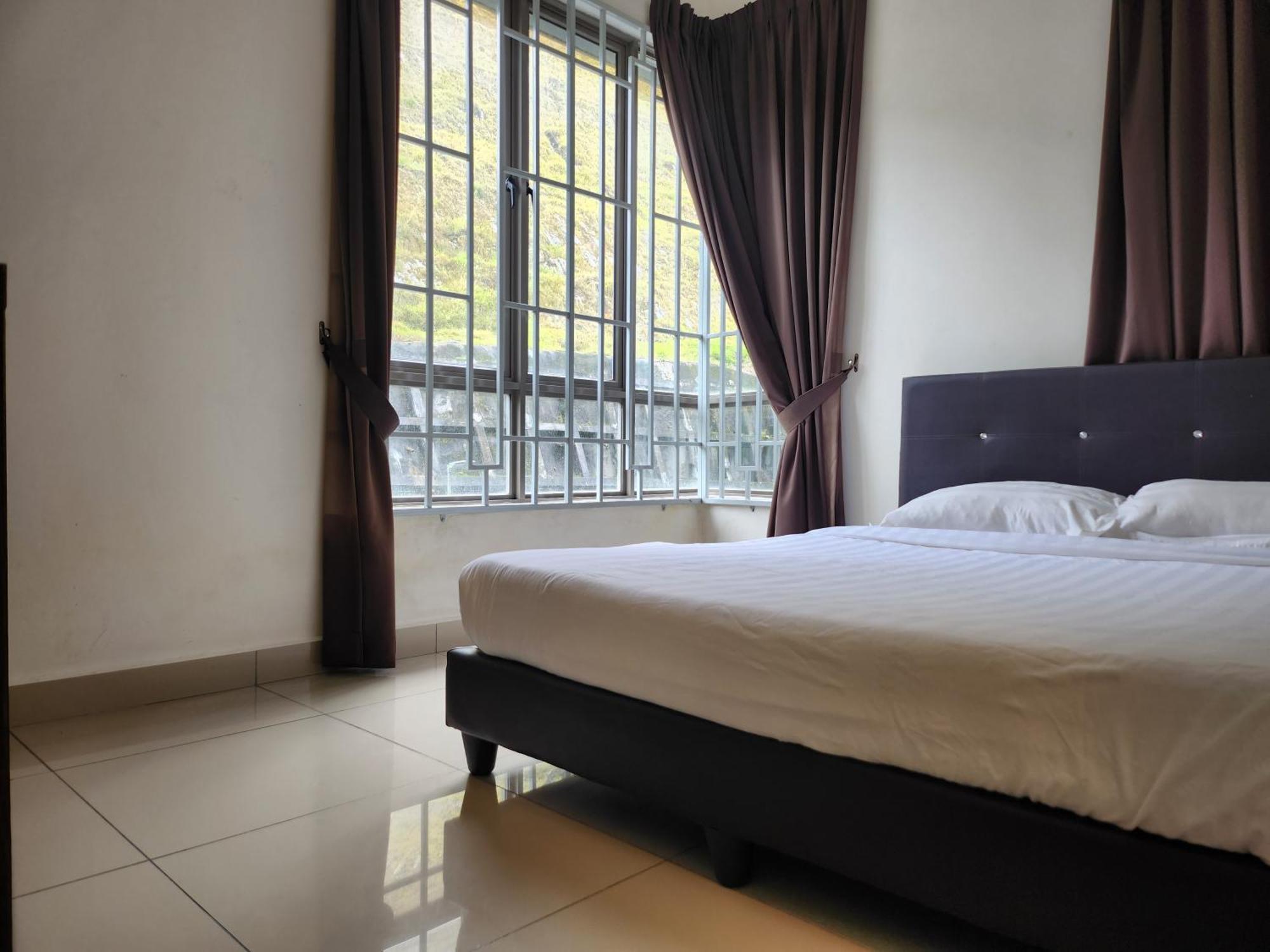 Relax Bear Homestay Танах-Рата Экстерьер фото