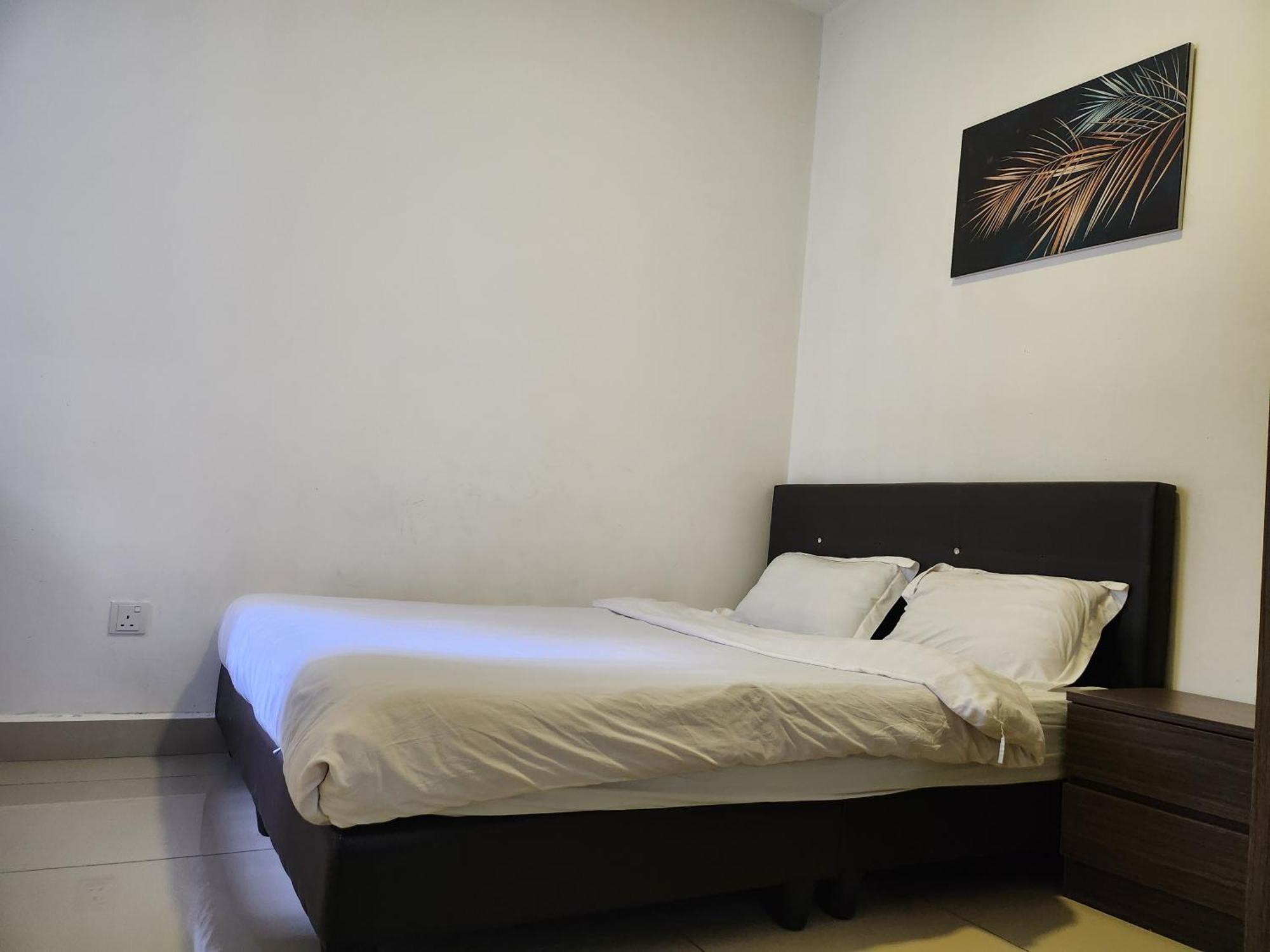 Relax Bear Homestay Танах-Рата Экстерьер фото
